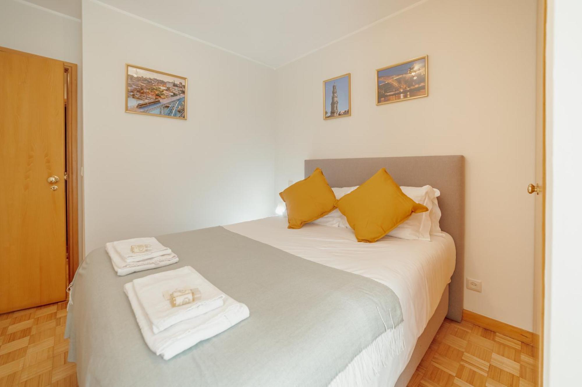 Downtown Trindade Apartment With Terrace By Vacationy Porto Buitenkant foto